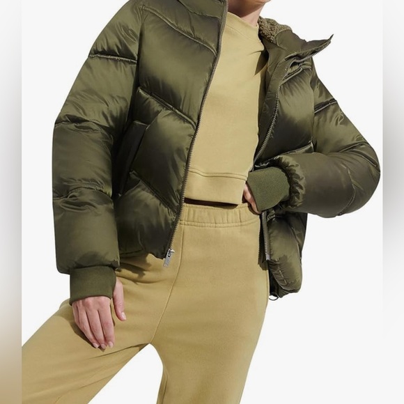 UGG RONNEY PUFFER FAUX LEATHER - Picture 1 of 4